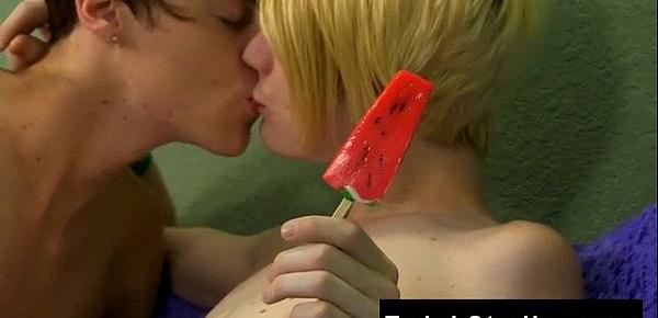  Download gay kissing videos After a journey to the dentist, Preston
